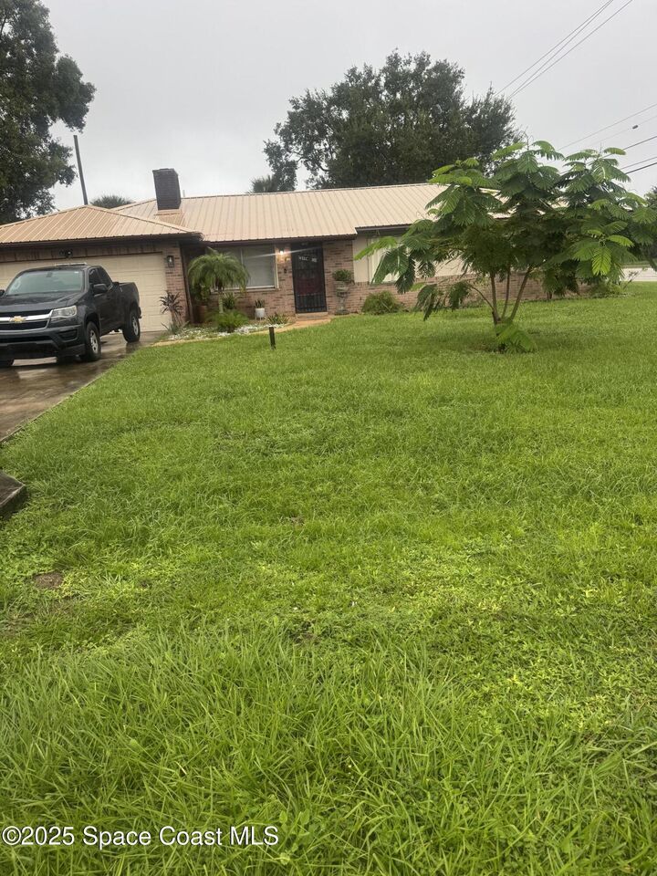 Property Photo:  103 Americana Blvd Boulevard NW  FL 32907 