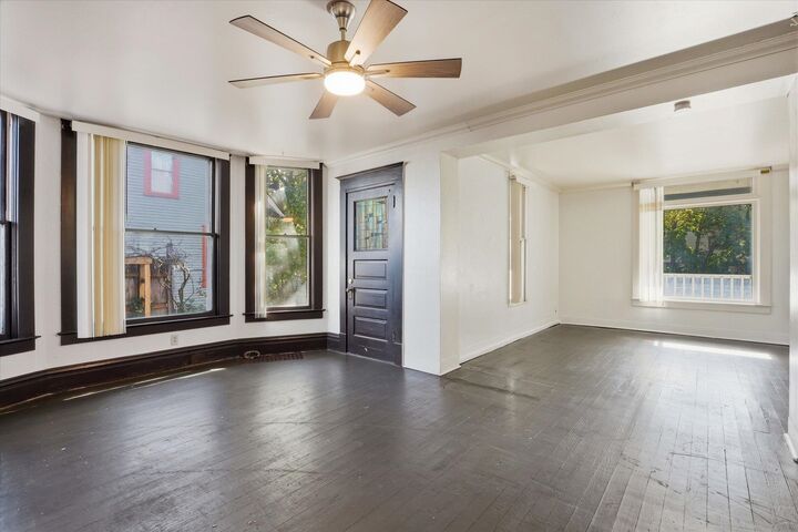 Property Photo:  1018 W Augusta Ave  WA 99205