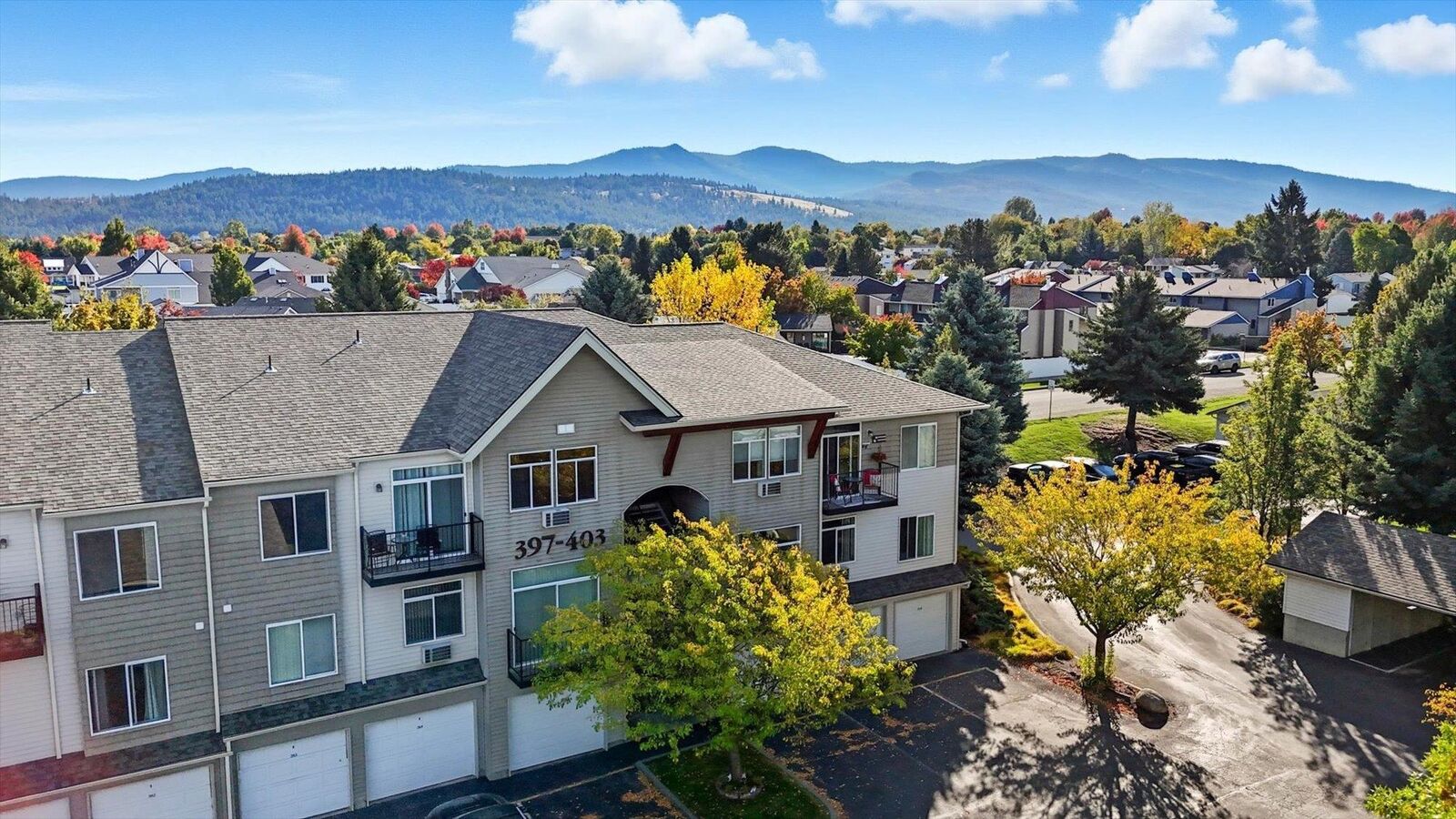 Property Photo:  22855 E Country Vista Dr 397  WA 99019 