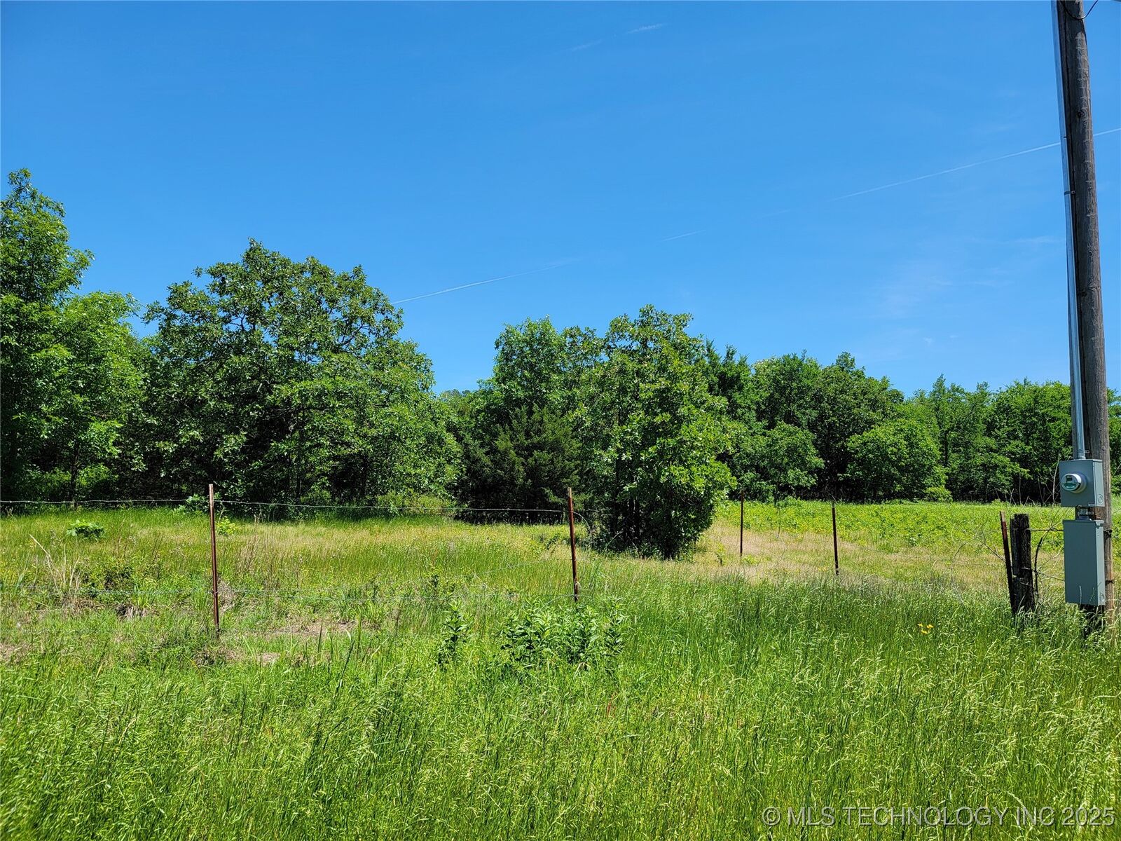 Property Photo:  108455 S 4704 Road  OK 74948