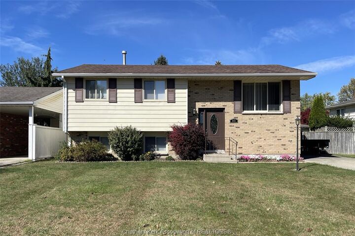 80 Baxter Street  Wallaceburg ON N8A 4Y5 photo