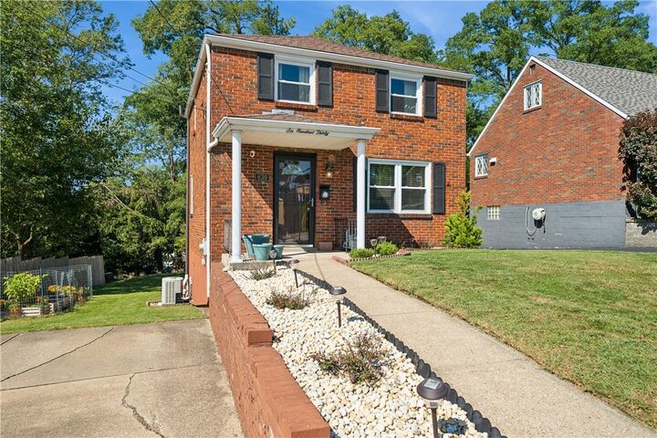 Property Photo: 630 Veronica Dr PA 15235