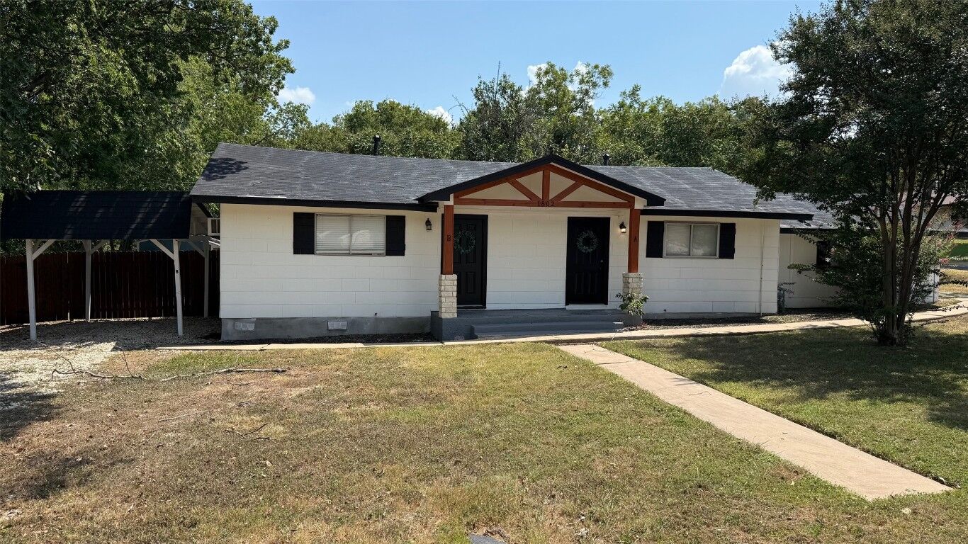 Property Photo: 1802 University Avenue TX 78626
