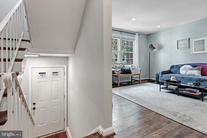 Property Photo: 3302 Webley Court VA 22003