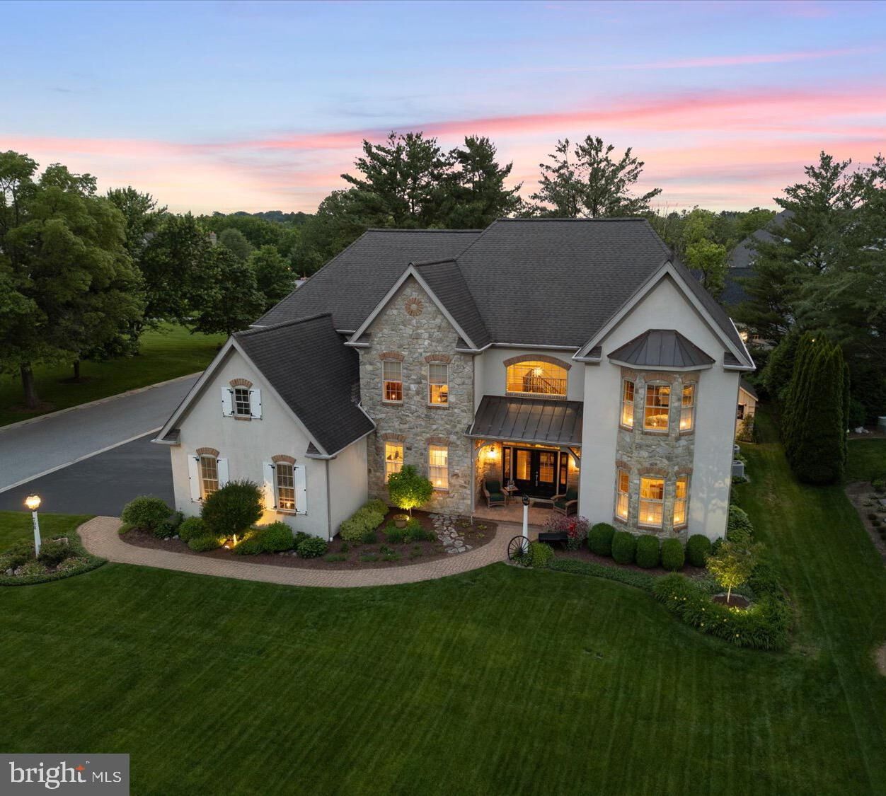 Property Photo:  708 Goose Neck Drive  PA 17543 
