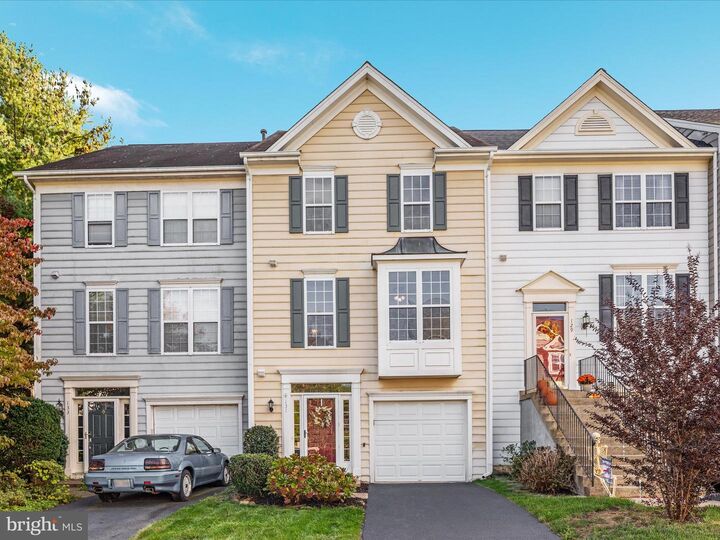 Property Photo: 131 Goldsworth Terrace SW VA 20175