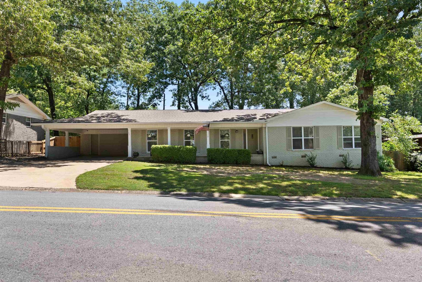 Property Photo:  801 Pinewood  AR 72015