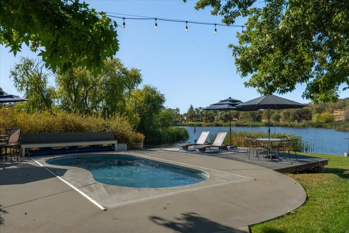 Property Photo: 1253 Lakeside Drive CA 95222