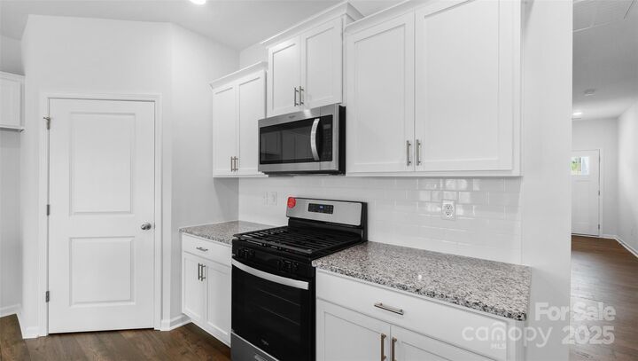 Property Photo: 615 Country Oak Drive NC 28804