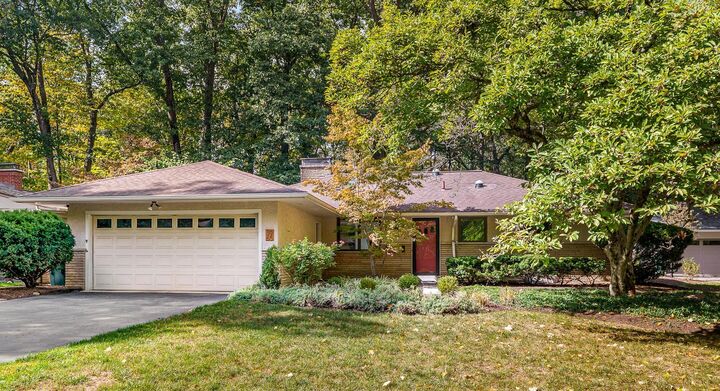 3965 Wynding Drive  Columbus OH 43214 photo