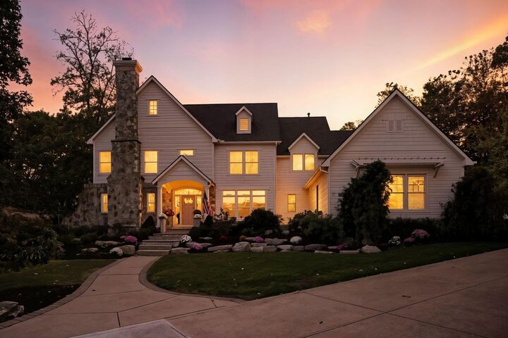 Property Photo: 10320 Mackenzie Way OH 43017