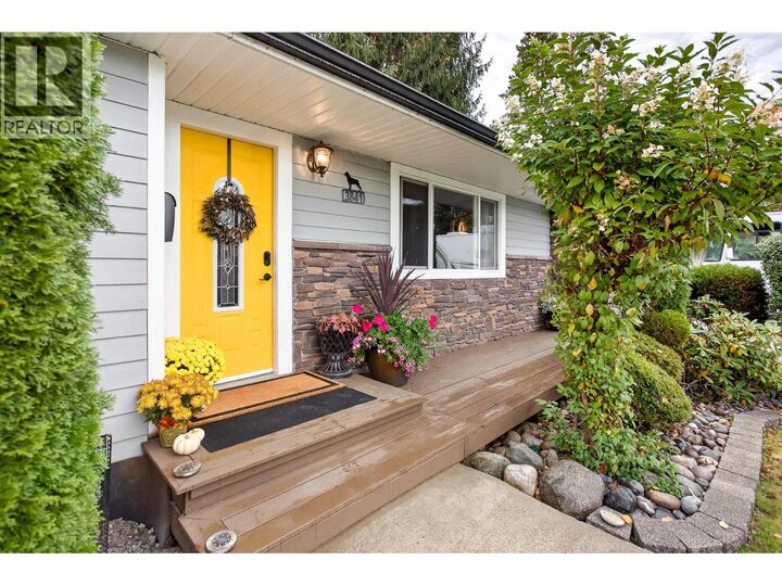 Photo de la propriété: 3841 St. Thomas Street BC V3B 2Z2