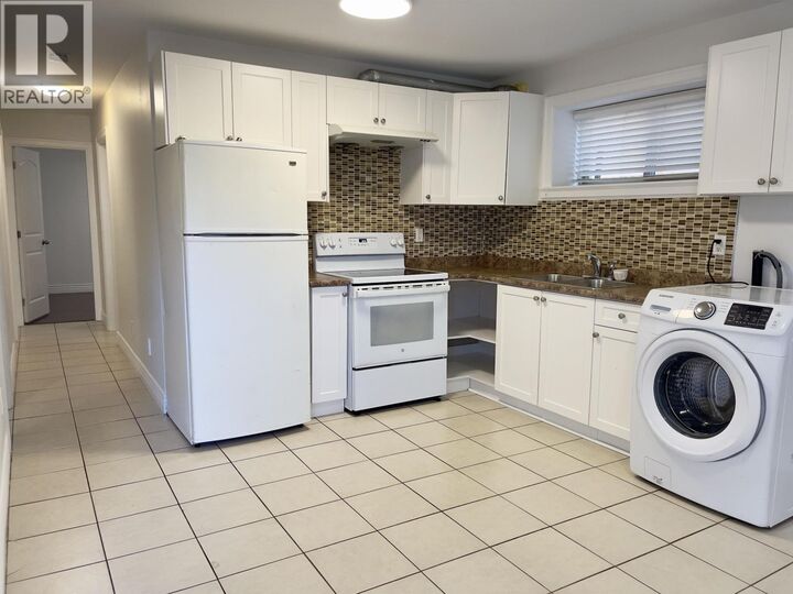 Photo de la propriété:  3787 Elmwood Street 2  BC V5G 1R8 