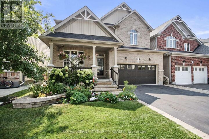 Property Photo: 318 Everglade Way Way ON K2M 0K9