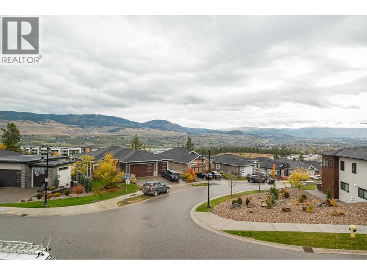 Property Photo: 788 Acadia Street BC V1V 0A8