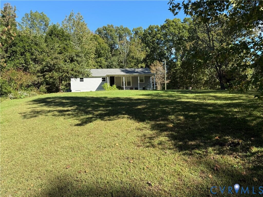 Property Photo: 2900 Lake Louise Drive VA 23139
