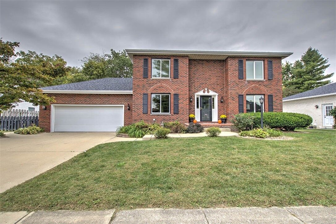 Property Photo: 170 S Hillcrest Boulevard IL 62522