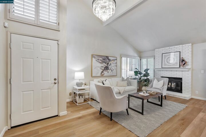 Property Photo: 104 Lupine Ln CA 94523