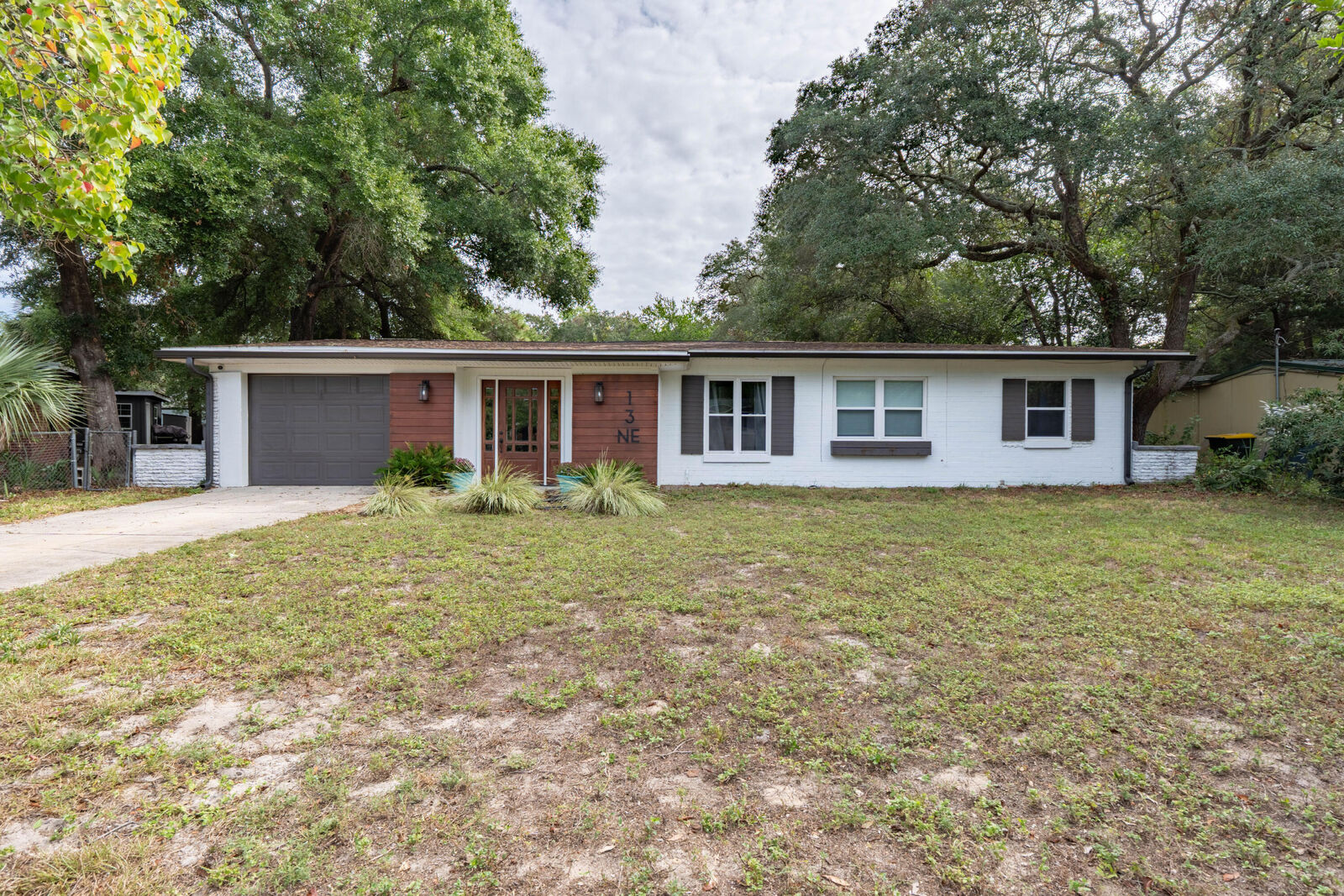 Property Photo: 13 NE Choctawhatchee Road FL 32548