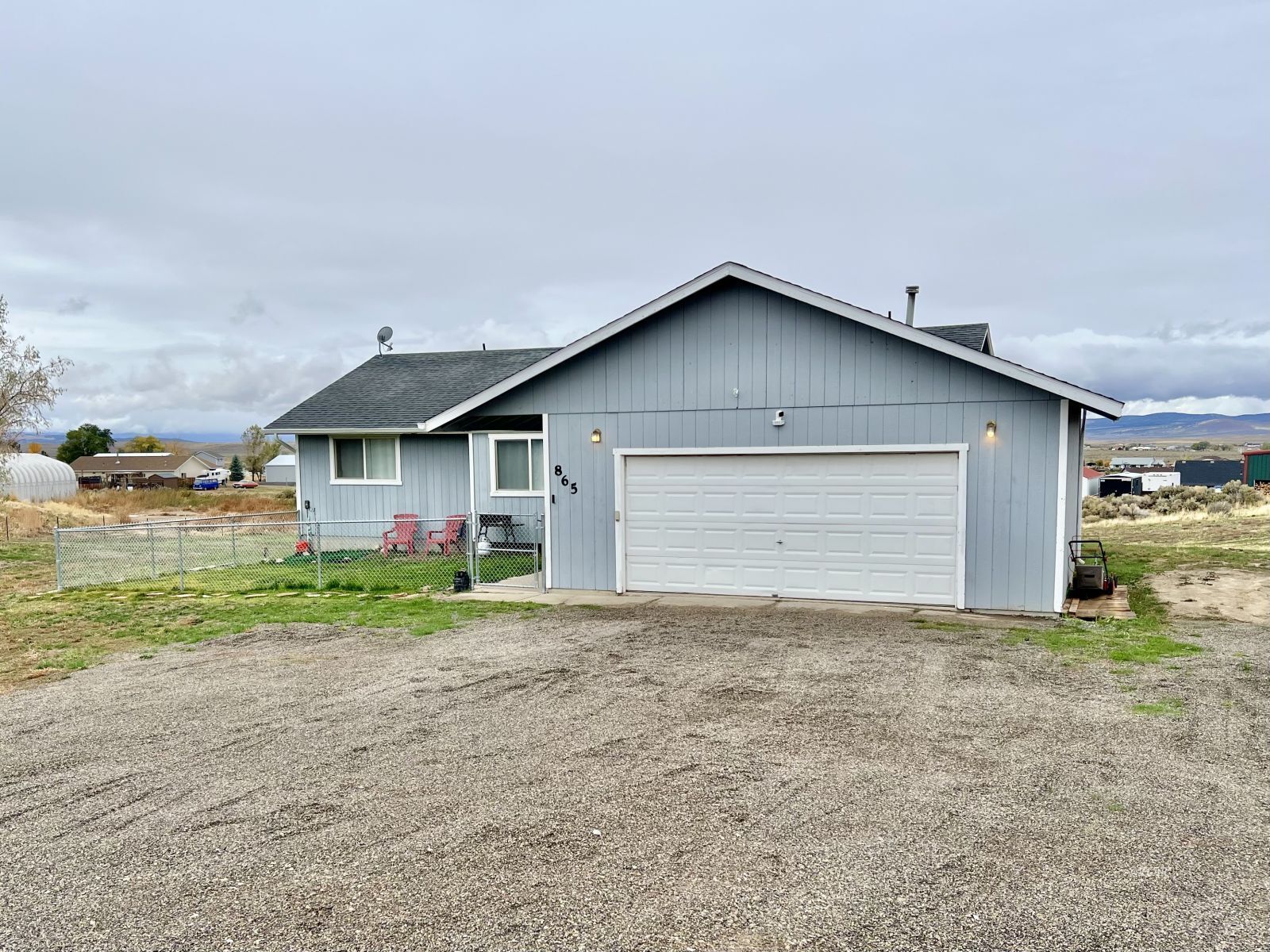 Property Photo:  865 Black Oak Drive  NV 89815