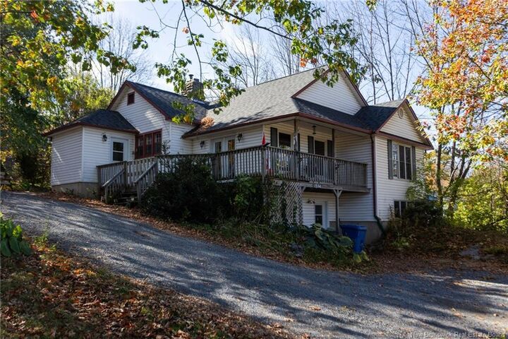 Photo de la propriété: 1856 Woodstock Road NB E3C 1L4