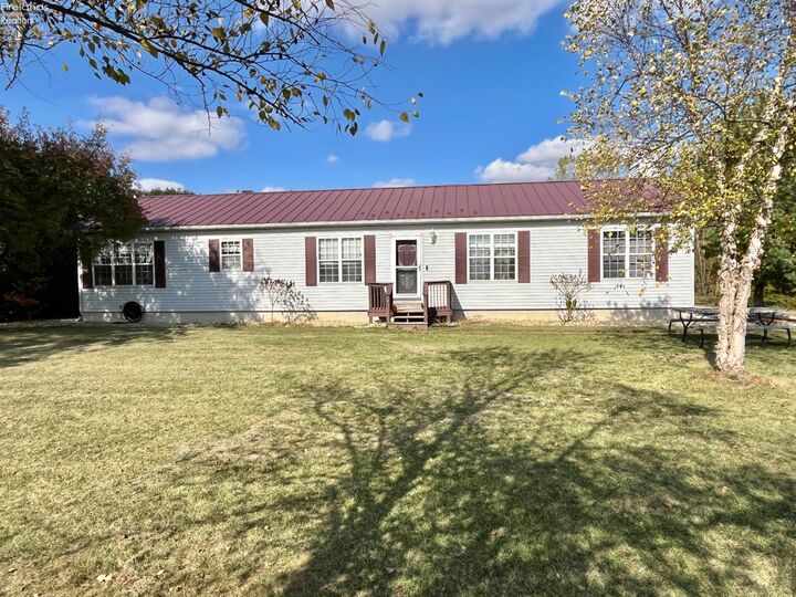 2821 N County Road 11  Tiffin OH 44883 photo