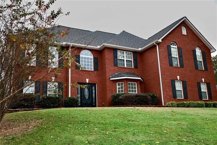 Property Photo: 5964 Springfair Run GA 30038