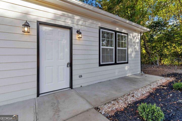 Property Photo: 908 Emory Street GA 30054