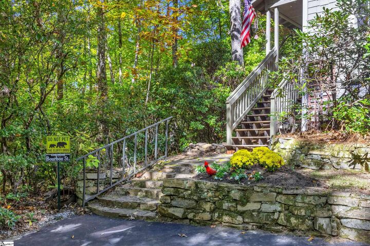 Property Photo: 512 Cliff Ridge Drive SC 29635