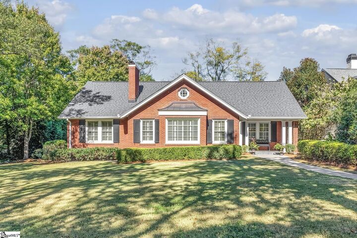 Property Photo: 46 W Hillcrest Drive SC 29609