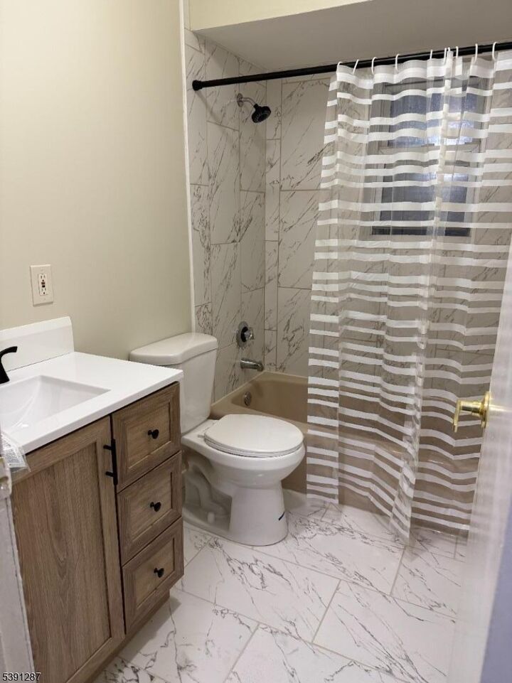 Property Photo: 600 N 6th St NJ 07107