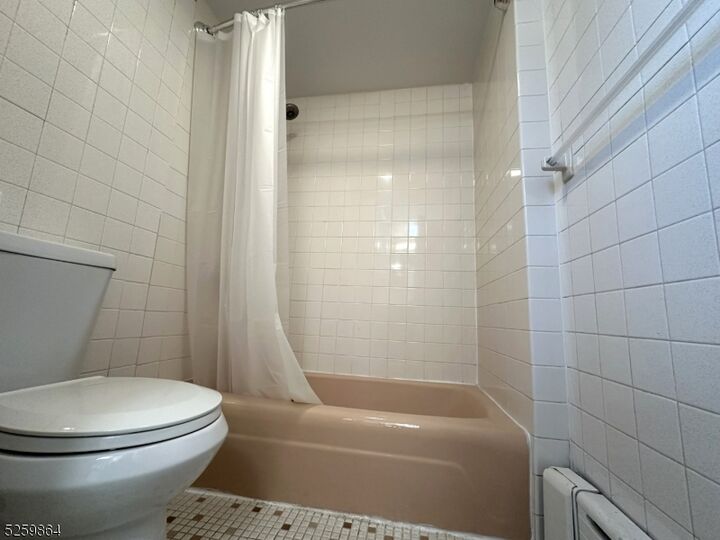 Property Photo:  89 Getty Ave 3  NJ 07011