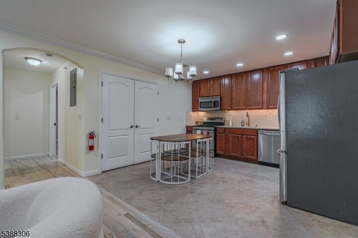 Property Photo: 816 Westfield Ave 301 NJ 07208