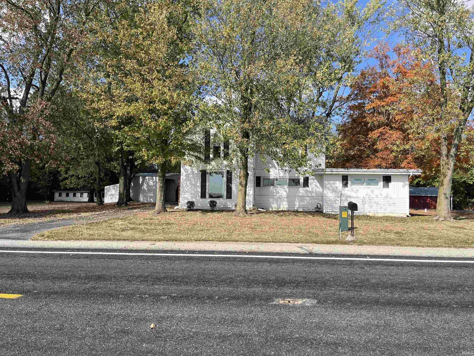 Property Photo: 4404 W SR 14 Highway IN 46787