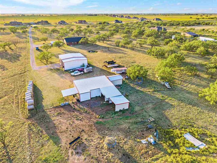 Property Photo:  6200 SW 112th St  OK 73505