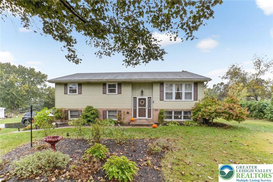 Property Photo: 3846 Hillside Drive PA 18078