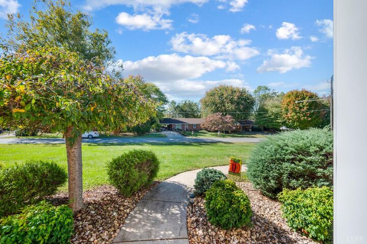 Property Photo:  1700 Laxton Road  VA 24502 