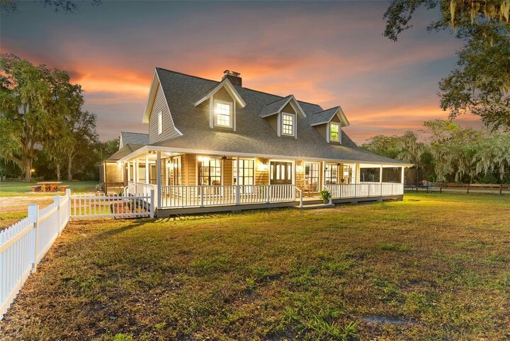 Property Photo: 908 Pelote Cemetery Road FL 33547