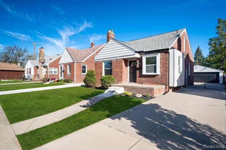 Property Photo:  14643 Lydia Avenue  MI 48021 2846