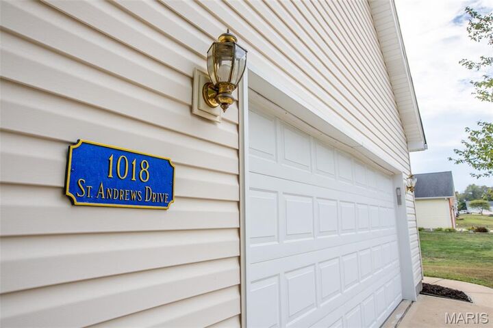 Property Photo: 1018 Saint Andrews Drive MO 63084