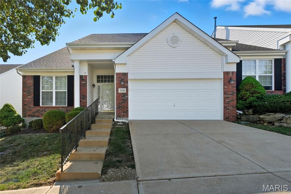 Property Photo: 568 Hilltop Townes Drive MO 63025