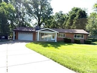 Property Photo:  8423 Louwen Drive  MO 63124 