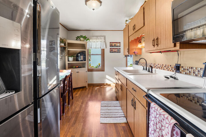 Property Photo: 426 Seitz Ave WI 53050
