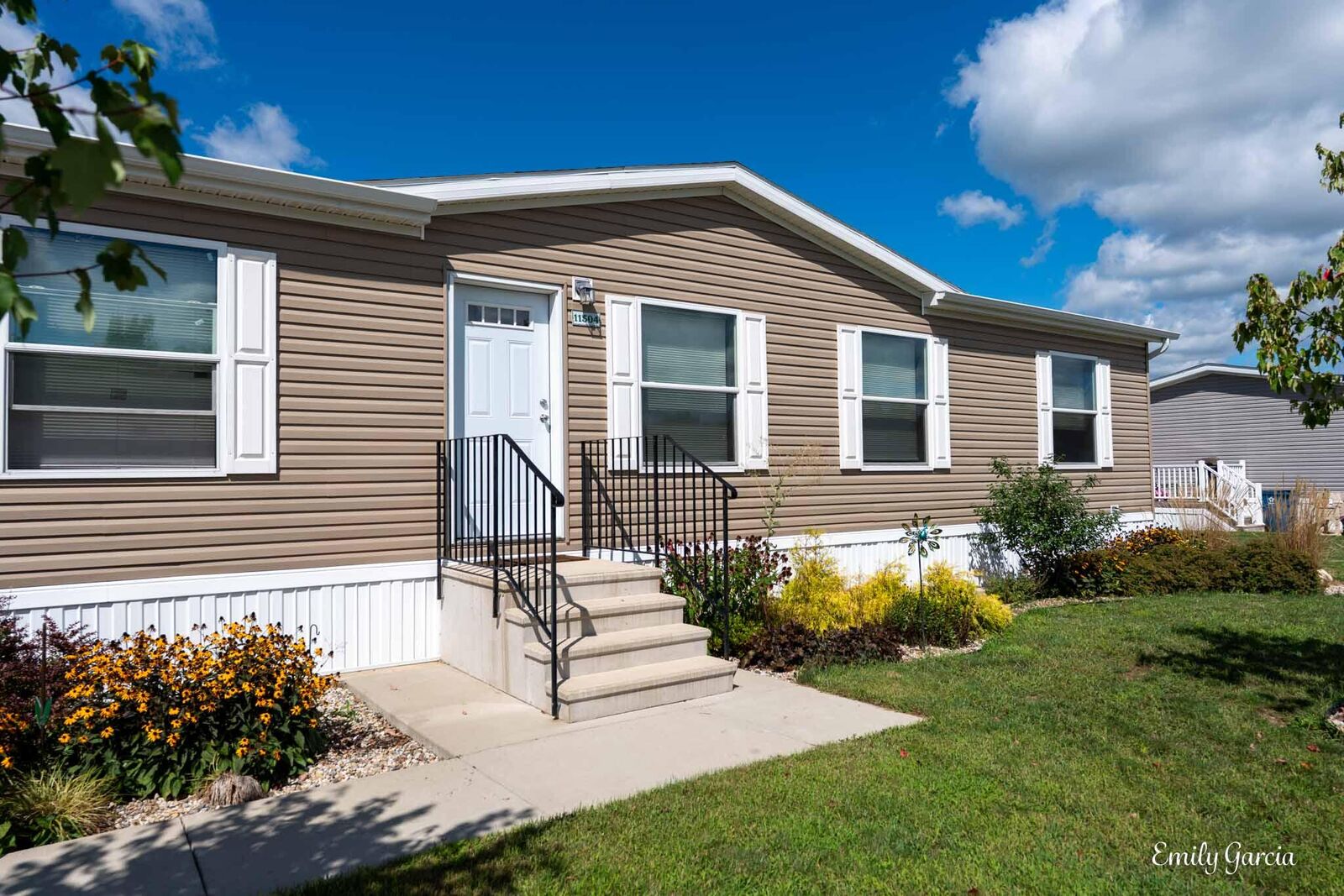 Property Photo: 11504 Sunset Glen MI 49401