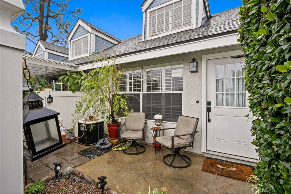 Property Photo:  804 W Grondahl D  CA 91722 