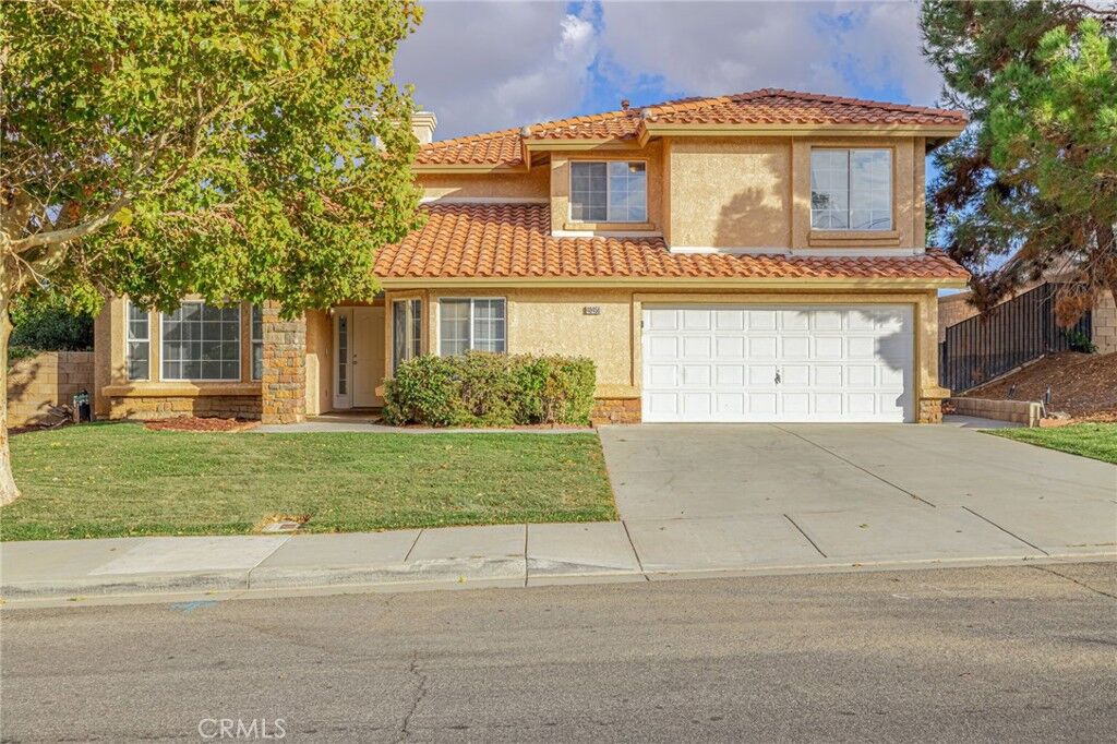Property Photo:  40450 Fieldcrest Lane  CA 93551 
