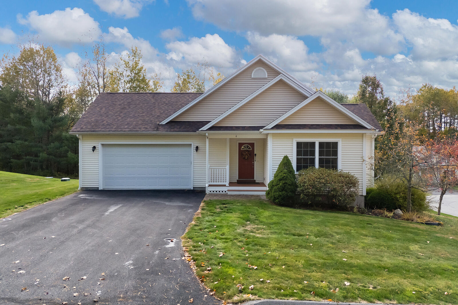 Property Photo: 6 Macintosh Lane ME 04240