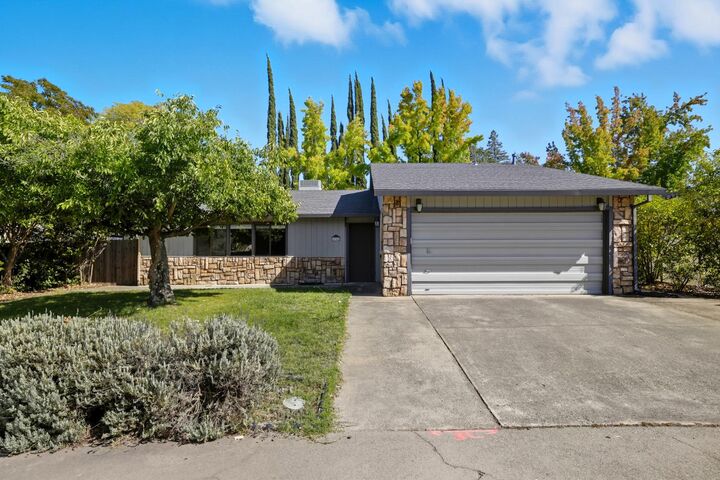 5948 Sirl Way  Orangevale CA 95662 photo