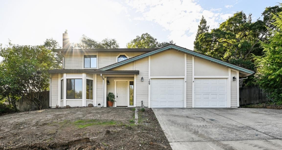 Property Photo:  109 Johnston Court  CA 95630 