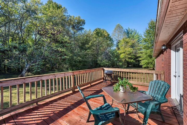 Property Photo: 547 Busby Rd TN 38469